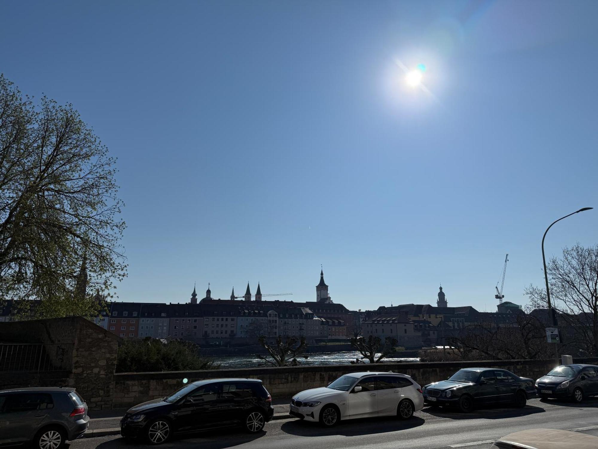 Ferienwohnung Wohnen Am Main Würzburg Exterior foto